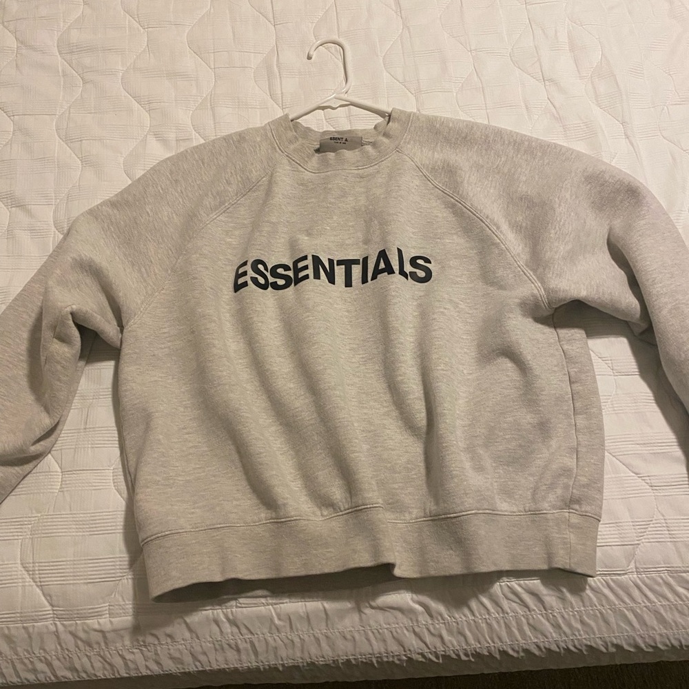 Essentials fear of god sweatshirt